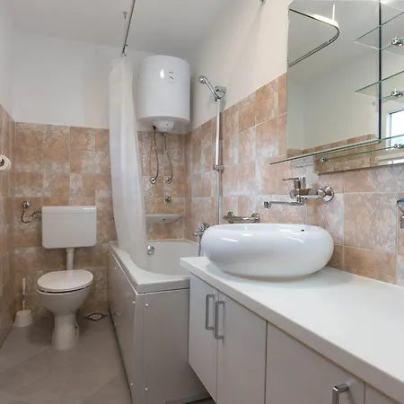 Apartman Tomasic