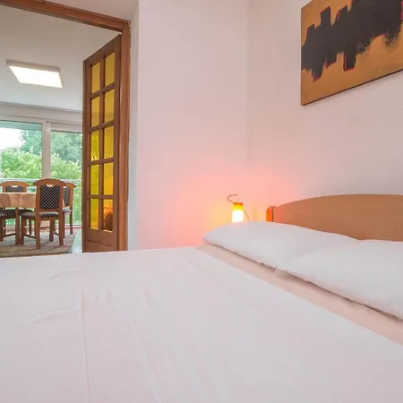 Apartman Tomasic