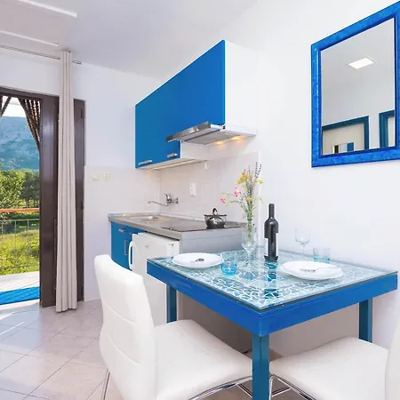 Tomasic Apartment